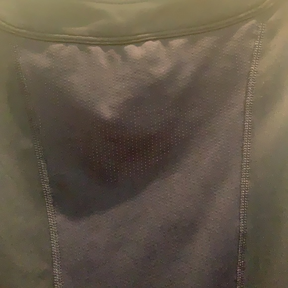 Nike Sports Top - Picture 6 of 8